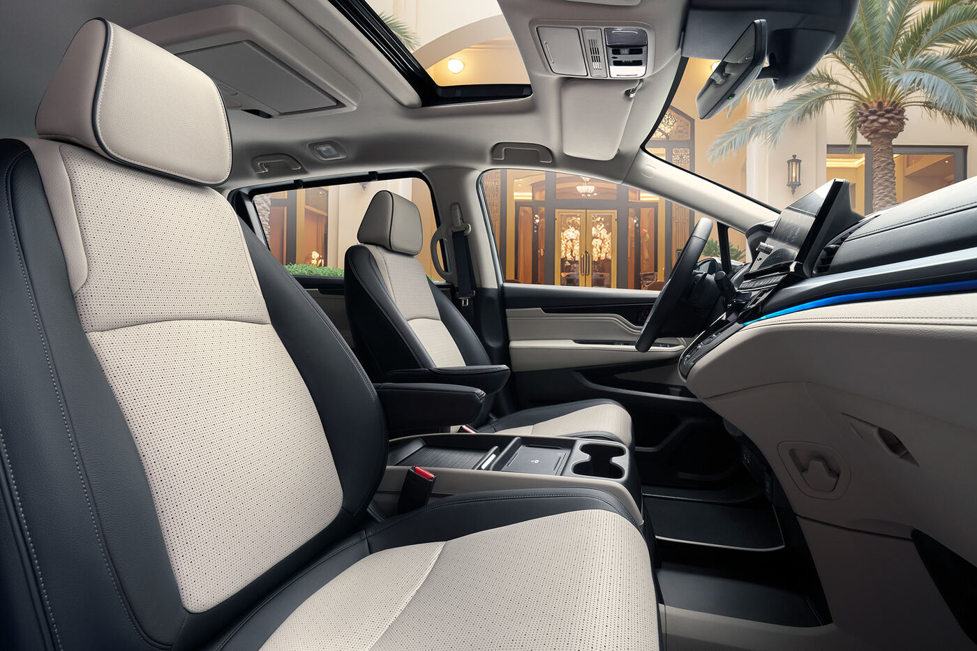 Honda Odyssey — still 10