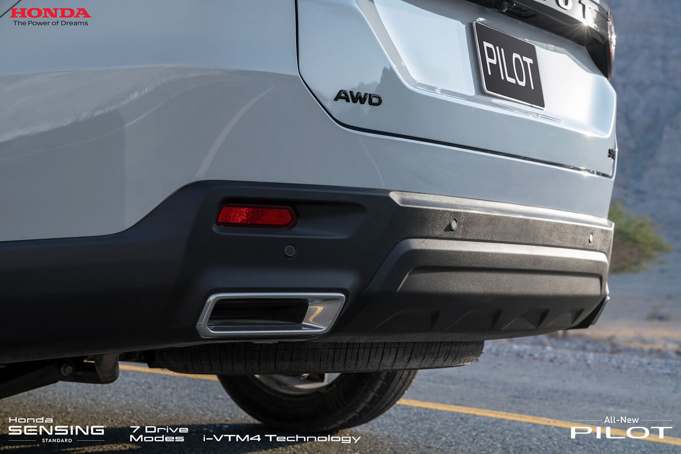 Honda Pilot — still 41